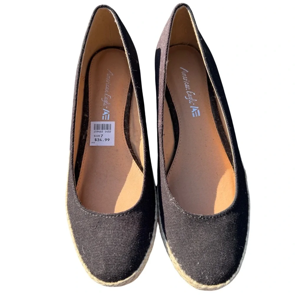 American Eagle Black Canvas Espadrille Wedge Pumps Size 7